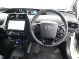 運転席廻りです。