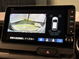 リバースギアに入れるだけで後方の表示へ切り替わります。夜間や雨の日の駐車も楽になりますよ。