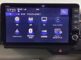 AVメニューはご覧の通り、様々なコンテンツに対応、ドライブを楽しく演出できます。詳しくはスタッフへお尋ねください。