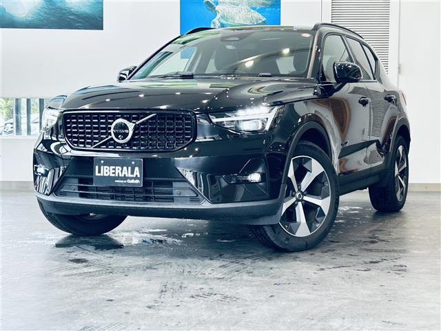XC40 ウルトラ B4 AWD ダークエディション 4WD 4WD サンルーフ