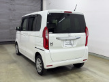 Honda SENSING装着車です。衝突を予測してブレーキをかけたり、前のクルマにちょうどいい距離で走行できる多彩な安心・快適機能を搭載した支援システムがドライバーをサポート。
