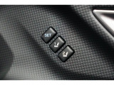 運転席のシートポジションメモリー機能は、登録済みの運転者と交代しても、シートポジションの変更の手間がかかりません。