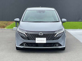 【LEDヘッドランプ】鮮やかな白色光で、クリアな視界を確保するLEDヘッドランプを装備しています。