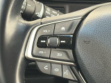★オーディオコントロールスイッチ★ステアリングにはオーディオコントロールスイッチが付いていますので、目線を正面から外すことが無く、また、ステアリングから手を離さずにオーディオ操作ができます