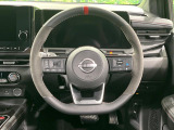 【純正革巻きステアリング】上質な革を使用することで、手にしっかり馴染みとても運転しやすいハンドルです♪
