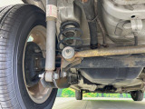 お車を安心してお乗りいただく為には、足回りの定期点検が欠かせません。サービスサポート(有償保証)では無料点検もご提供しており、安心のカーライフをお過ごしいただけるサポート体制が整っています。
