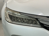 LEDヘッドライトは、点灯の瞬間から最大光量を発揮し、突然暗くなるトンネルなどでの安定感を高めます。