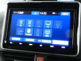 【オーディオ選択画面】AM/FMの切替や、交通情報もこちらの画面から選択できます。