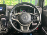 【純正革巻きステアリング】上質な革を使用することで、手にしっかり馴染みとても運転しやすいハンドルです♪
