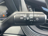 【オートライト(AUTO)】外の明るさをシステムが感知して、自動でヘッドライトが点灯します!ヘッドライトをつけ忘れを防ぐ便利機能です。
