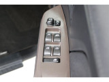 スイッチ類もきれいに。車内もボディも隅々までクリーニング。