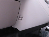バックの苦手な初心者や女性にうれしいバックモニター 運転席の死角になる真後ろが確認できます。 (^^♪