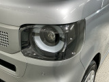 LEDヘッドライトは、点灯の瞬間から最大光量を発揮し、突然暗くなるトンネルなどでの安定感を高めます。