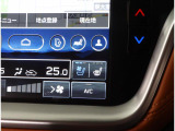 シートベンチレーションの機能で、シートの座面や背もたれから風を出して、暑い時期の蒸れを軽減してくれる機能です!!