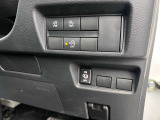【両側オートスライドドア】ハンズフリーで大きく開くスライドドア付いてます!!お子様や荷物を抱えていても安心ですね!