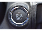 エンジンスタート&ストップをキーを取り出すことなく実現するプッシュスタート装着車!ポケットや鞄を探すストレスから開放されます。