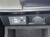 シガーソケット用の充電器が使用可能です!