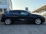 ★BMWエマージェンシーサービス:24時間、様々なトラブルの応急処置のアドバイス、出張修理やレッカー手配、お客様の交通手段やホテルの確保、そして場合によっては、その費用までをも負担するというサービスで