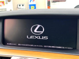 【メーカー純正ナビ】インテリアに溶け込むスタイリッシュな「専用設計」メーカーナビを装備♪視認性や操作性など基本性能にも優れ、より上質なカーライフをお楽しみいただけます。