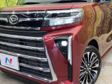 【シーケンシャルターンランプ付きLEDヘッドライト】人気の『流れるウィンカー』付きのLEDヘッドライトを装備♪高級感はもちろん、点灯時は存在感たっぷりで他車からも認識されやすく安心です。