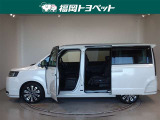 両側パワースライドドア付きだから、狭い駐車スペースなどでの 乗り降りラクラク!小さなお子さまのいるご家庭には嬉しい装備。