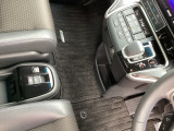停車中にブレーキペダルを踏み続けなくてもブレーキ保持ができるオートマチックブレーキホールド機能もついております。