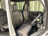 乗降がしやすい運転席。