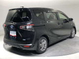 ご納車前にはエンジンオイル・オイルエレメント等を交換して、トヨタディーラーのエンジニアがしっかりと整備をさせていただきます。交換部品などについては、スタッフへお尋ねください。