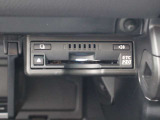 広がる運転支援サービスETC2.0搭載。全国の高速道路に設置されたITSスポットと双方向通信を図り、広域な道路交通情報や安全運転をサポートする情報を得て、音声やナビ画面上にタイムリーにお知らせします。
