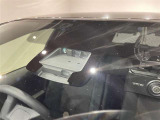 【衝突被害軽減ブレーキ】前方の車両や横断する歩行者などを検知した時、衝突回避や被害軽減をサポートします。