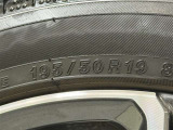 タイヤサイズは【195/50R19】