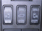 両側電動スライドドアを装備しております。