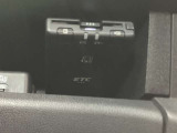 ETCを装備。これで高速道路の料金所もノーストレス。ノンストップで通過します。