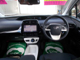 運転席はご覧の通り。