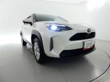 【LEDヘッドランプ】・・・消費電力の少ないLEDヘッドランプ。点灯してすぐに最大光量を発揮するのでトンネルなど周囲が急に暗くなった場合でも安心。