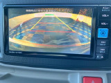 【バックモニター】車庫入れなど車を後進させる際に後方の映像を映し出すカメラで、その映像はカーナビの画面に映し出される便利な機能ですよ☆※搭載しているナビ/オーディオ等は、現状渡しとさせて頂きます。