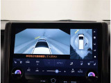 スマートキー付きです。スマートキーとは鍵を車に差し込まなくても、ドアノブを触ったりするだけで、ドアロックを解錠できます。これが凄く便利なんですよ。