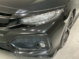 LEDヘッドライトは、点灯の瞬間から最大光量を発揮し、突然暗くなるトンネルなどでの安定感を高めます。