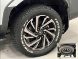 タイヤサイズは265/60R20!モデリスタアルミホイール!残り溝は6ミリ程度!スペアタイヤ装着車!