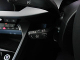 アダプティブクルーズコントロール機能搭載。前方の車両の速度に合わせて車間距離を一定に保ち、自動的にアクセル・ブレーキを調整します。