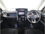 視界の良さが魅力の運転しやすいコックピット。シンプルで操作性に優れたインパネデザインと、SUBARUならではの安全性能への徹底したこだわりが光る視界設計です。