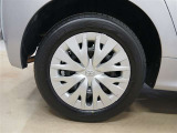 4WDならではの安定した走行性能も備えており、街乗りから郊外まで幅広いシーンで快適にお使いいただけます