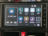 いまや必須装備「ナビゲーション」搭載!知らない場所に、スイスイッとドライブ。なんて便利な機能でしょうか?もう、これなしではハンドルを握れませんね!でも、運転中の操作は危険ですのでご注意ですね♪