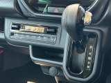 展示場では実際に見て、触ってお車をお選びいただけます!知識の豊富な営業スタッフが様々なカーライフをご提案いたします!