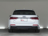 ブラックAudi rings & ブラックスタイリングパッケージ