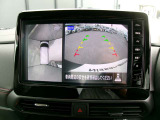 アラウンドビューモニター!空から見下ろしているかのような映像を映し出します。駐車時には安心ですよね♪