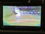 バックガイドモニターで、後方を確認しながら安心して駐車することができます。運転初心者も熟練者も必須の機能ですよ!