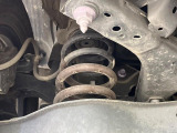 お車を安心してお乗りいただく為には、足回りの定期点検が欠かせません。サービスサポート(有償保証)では無料点検もご提供しており、安心のカーライフをお過ごしいただけるサポート体制が整っています。