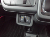 運転席&助手席シートヒーター付きです。