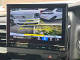 駐車が苦手な方にも安心の、バックカメラ装備です!